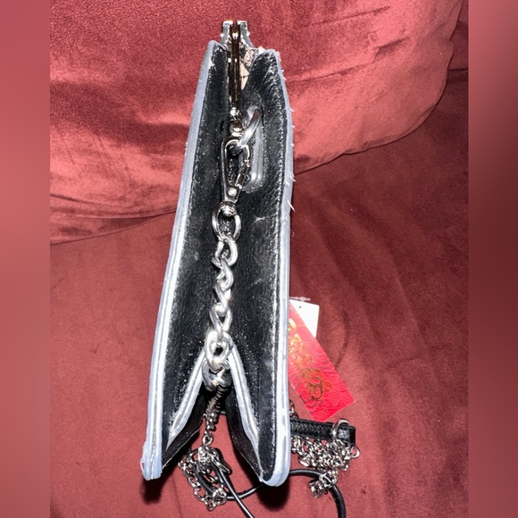 Carlos by Carlos Santana Frame Top Crossbody Bag - Picture 5 of 12